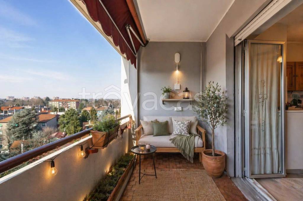 appartamento in vendita a Cinisello Balsamo in zona Campo dei Fiori