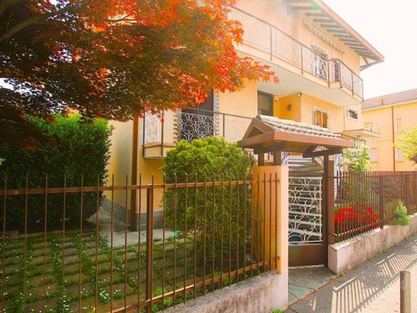 casa indipendente in vendita a Cinisello Balsamo