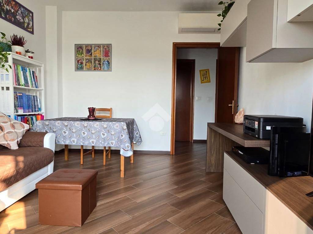 appartamento in vendita a Cinisello Balsamo in zona Robecco