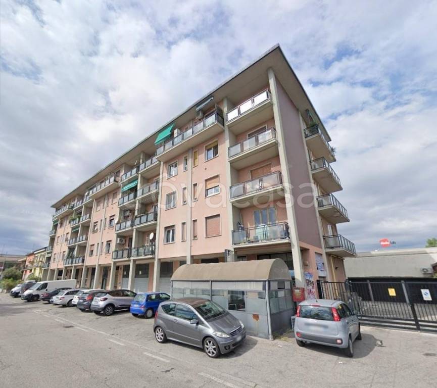 appartamento in vendita a Cinisello Balsamo in zona Cornaggia