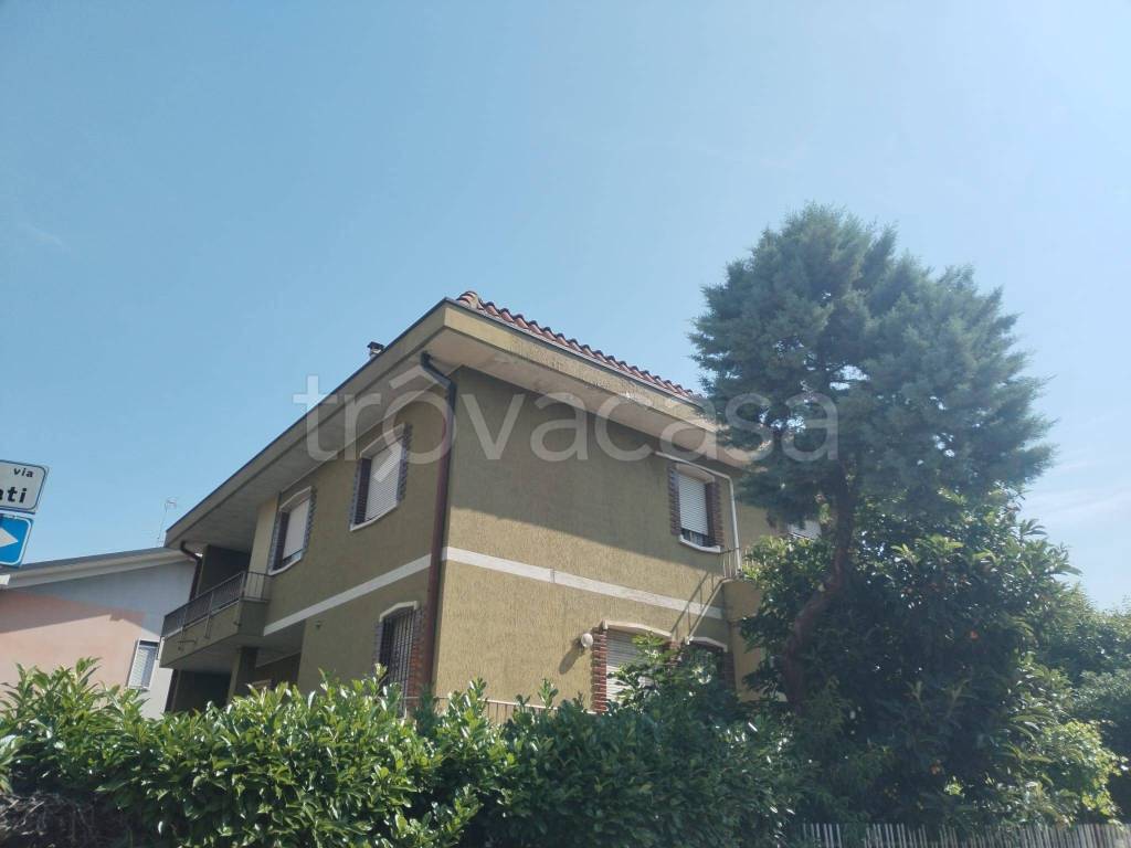 casa indipendente in vendita a Cinisello Balsamo