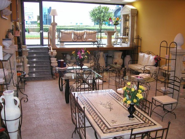 locale commerciale in vendita a Cinisello Balsamo