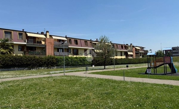 appartamento in vendita a Cinisello Balsamo in zona Campo dei Fiori
