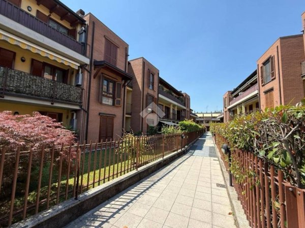 appartamento in vendita a Cinisello Balsamo in zona Campo dei Fiori
