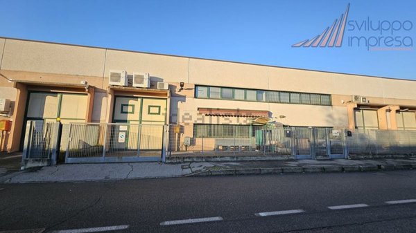 capannone in vendita a Cinisello Balsamo