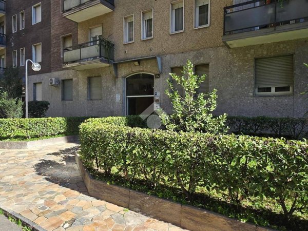 appartamento in vendita a Cinisello Balsamo in zona Robecco