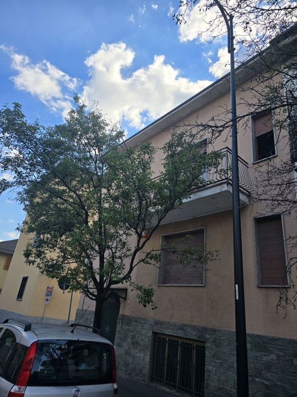 casa indipendente in vendita a Cinisello Balsamo