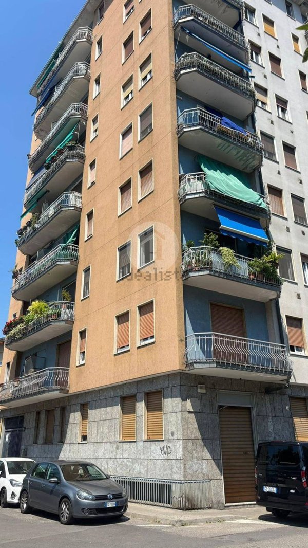 appartamento in vendita a Cinisello Balsamo in zona Crocetta