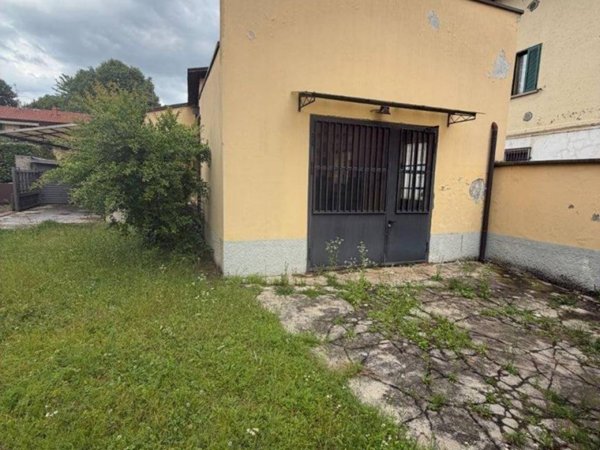 locale commerciale in vendita a Cinisello Balsamo