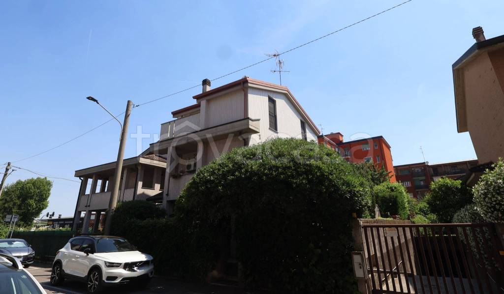 casa indipendente in vendita a Cinisello Balsamo