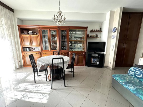 appartamento in vendita a Cinisello Balsamo in zona Villa Rachele