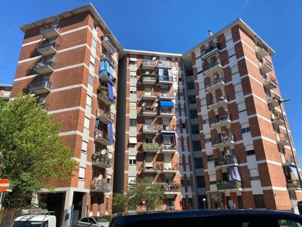 appartamento in vendita a Cinisello Balsamo in zona Robecco