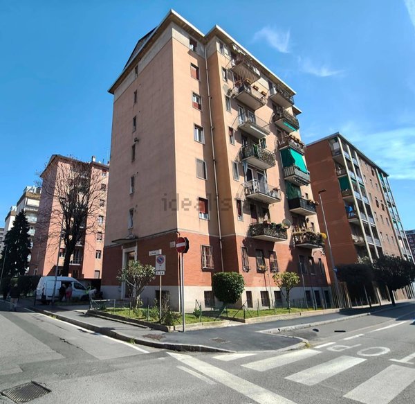appartamento in vendita a Cinisello Balsamo in zona Crocetta