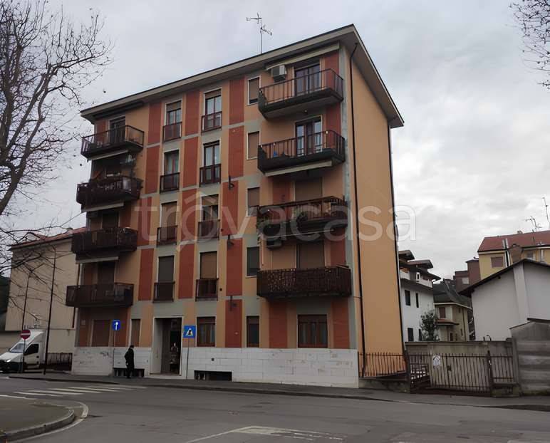 appartamento in vendita a Cinisello Balsamo in zona Sant'Eusebio