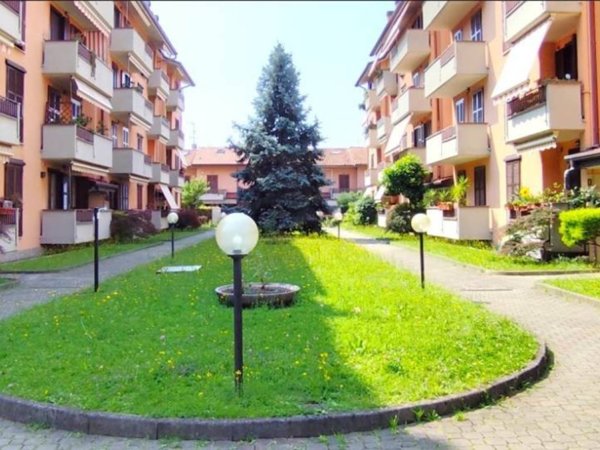 appartamento in vendita a Cinisello Balsamo in zona Campo dei Fiori