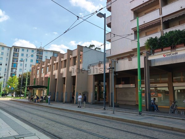 ufficio in vendita a Cinisello Balsamo in zona Robecco