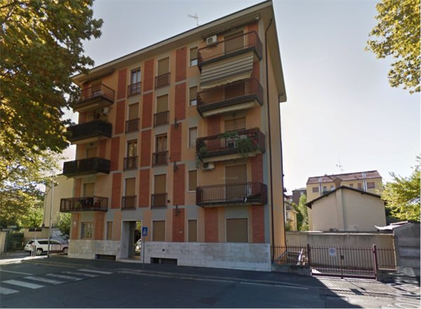 appartamento in vendita a Cinisello Balsamo in zona Sant'Eusebio