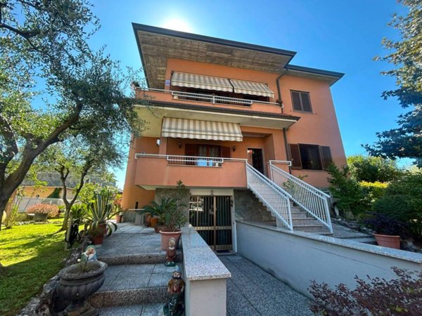 casa indipendente in vendita a Cinisello Balsamo