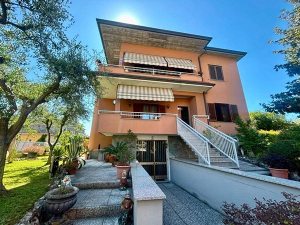 casa indipendente in vendita a Cinisello Balsamo