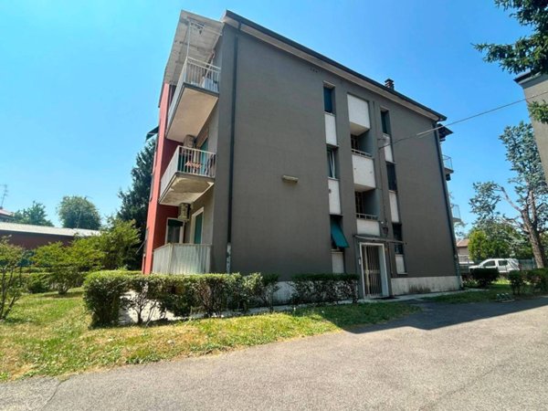 appartamento in vendita a Cinisello Balsamo in zona Campo dei Fiori