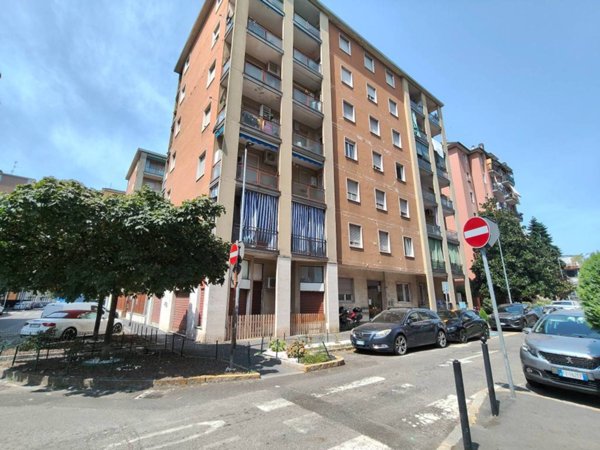 appartamento in vendita a Cinisello Balsamo in zona Crocetta