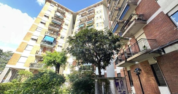 appartamento in vendita a Cinisello Balsamo in zona Crocetta