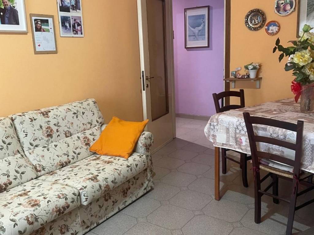 appartamento in vendita a Cinisello Balsamo in zona Robecco
