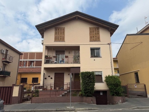 appartamento in vendita a Cinisello Balsamo in zona Sant'Eusebio