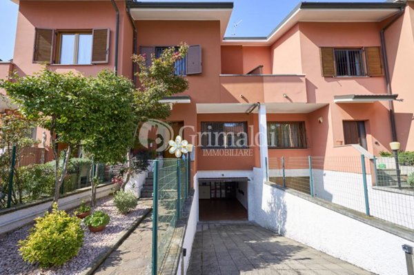 casa indipendente in vendita a Cinisello Balsamo