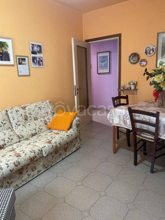 appartamento in vendita a Cinisello Balsamo in zona Robecco