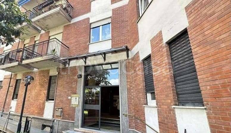 appartamento in vendita a Cinisello Balsamo in zona Crocetta