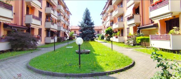 appartamento in vendita a Cinisello Balsamo in zona Campo dei Fiori