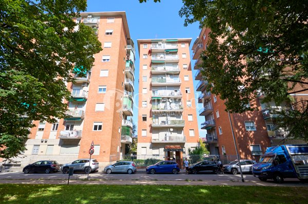 appartamento in vendita a Cinisello Balsamo in zona Robecco