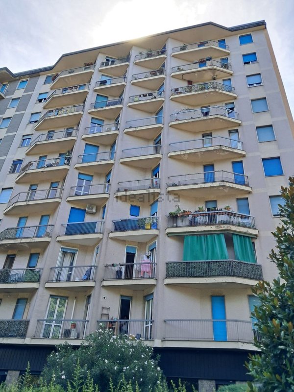 appartamento in vendita a Cinisello Balsamo in zona Crocetta