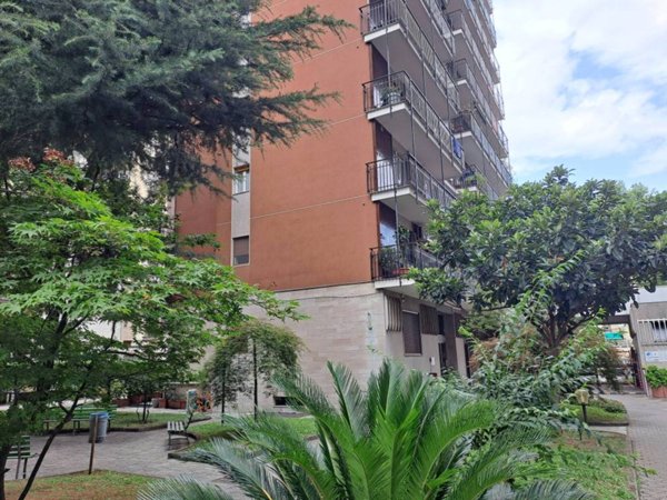 appartamento in vendita a Cinisello Balsamo in zona Robecco