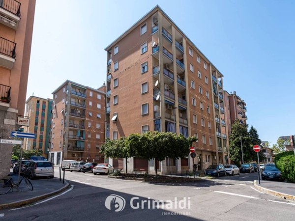 appartamento in vendita a Cinisello Balsamo in zona Robecco