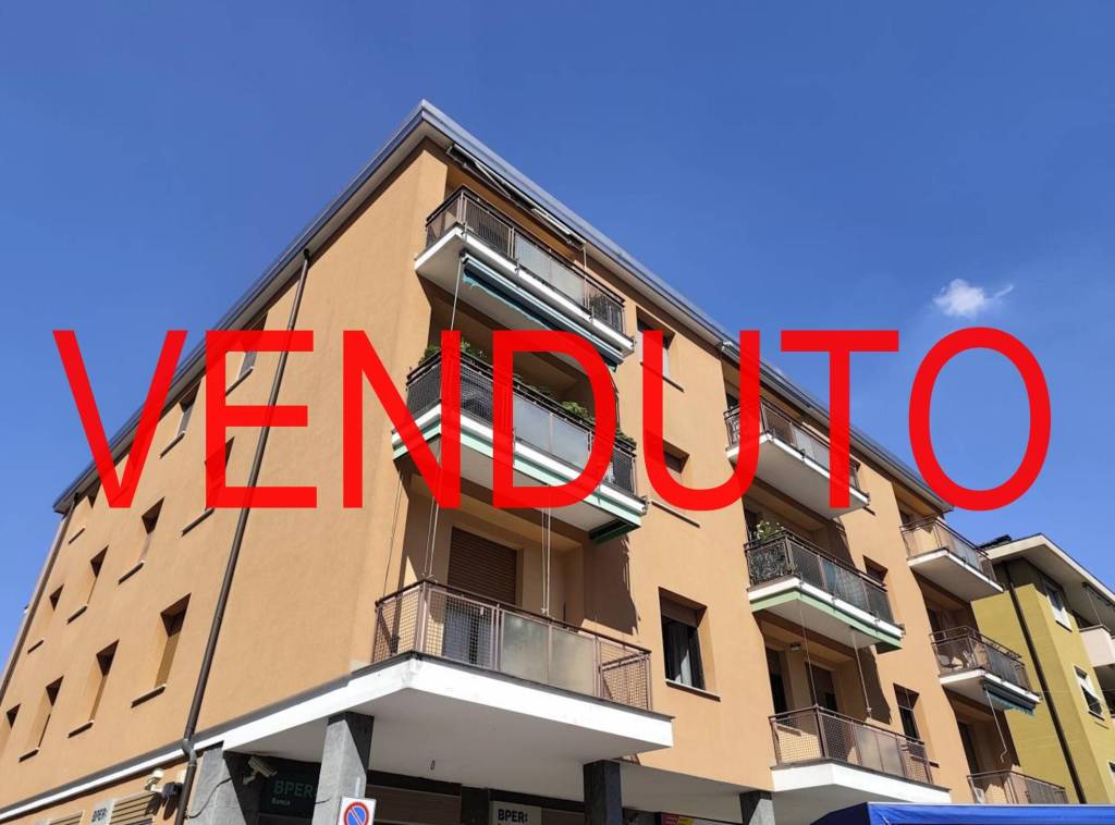 appartamento in vendita a Cinisello Balsamo in zona Robecco
