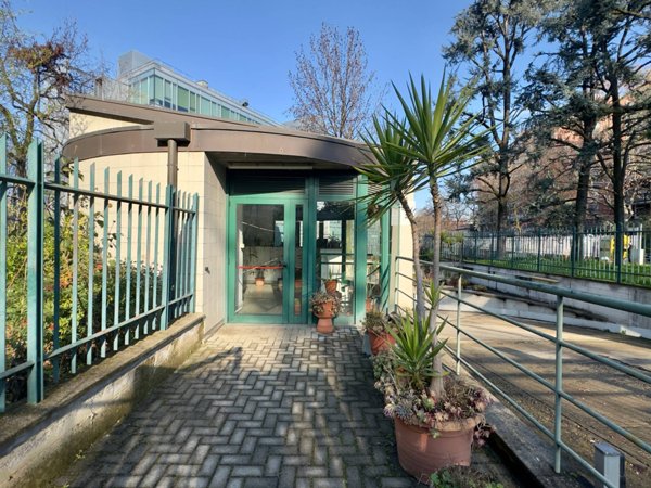 box auto in vendita a Cinisello Balsamo in zona Villa Rachele