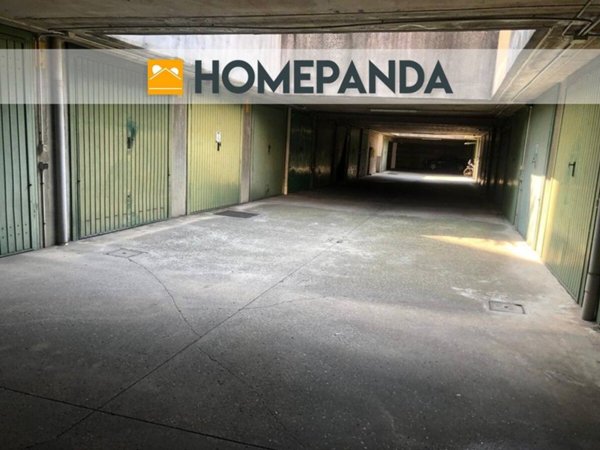 box auto in vendita a Cinisello Balsamo