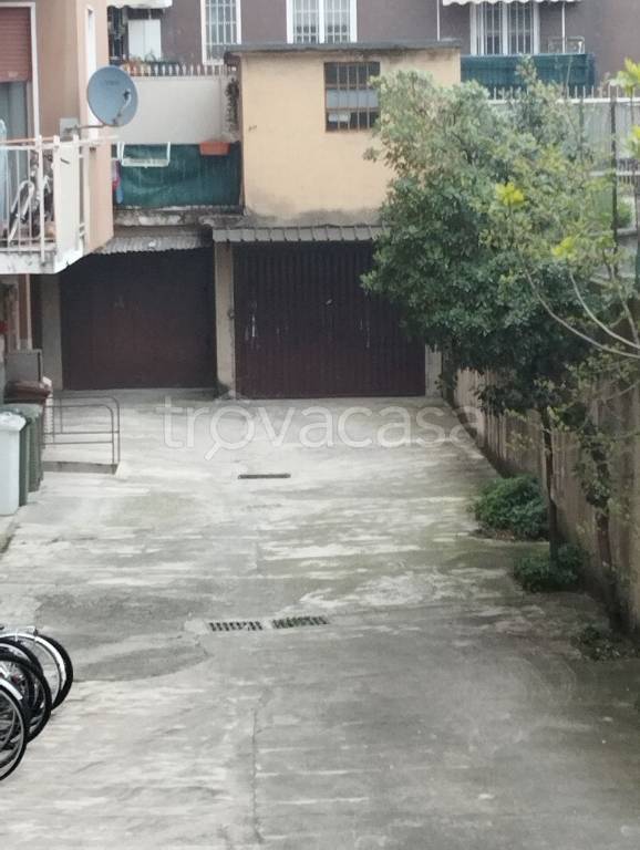 box auto in vendita a Cinisello Balsamo