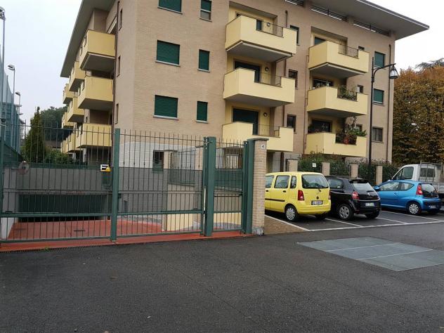 box auto in vendita a Cinisello Balsamo