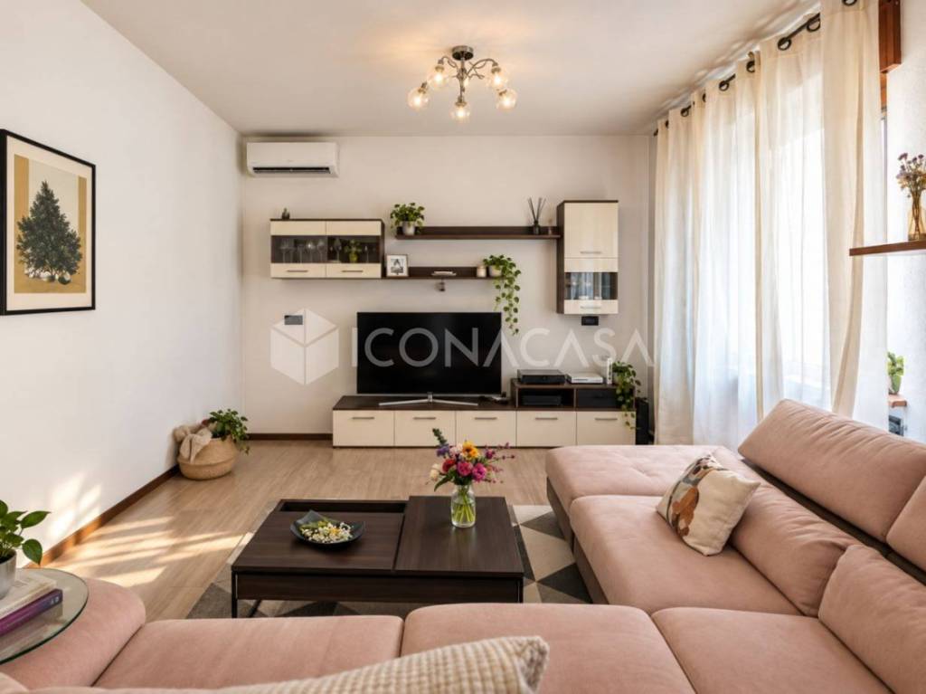 casa indipendente in vendita a Cinisello Balsamo in zona Bettola