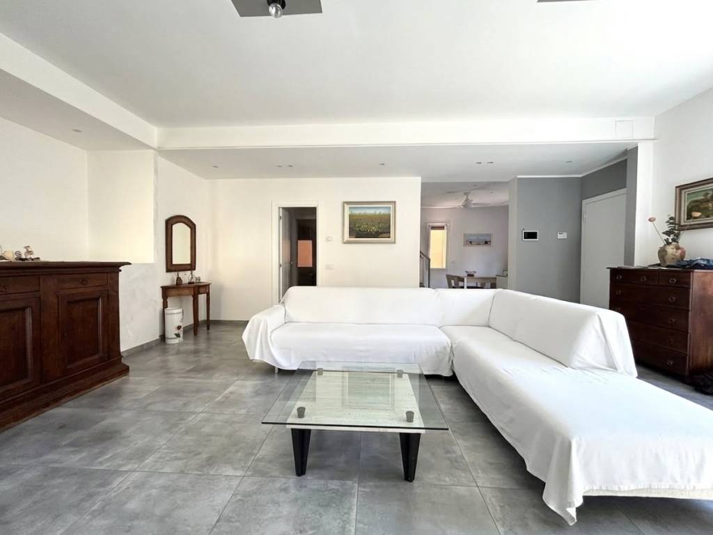 casa indipendente in vendita a Cinisello Balsamo in zona Robecco
