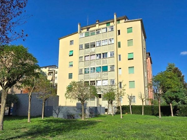 appartamento in vendita a Cinisello Balsamo in zona Robecco