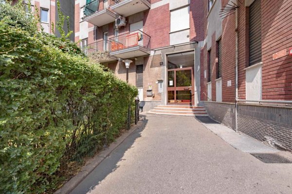 appartamento in vendita a Cinisello Balsamo in zona Crocetta