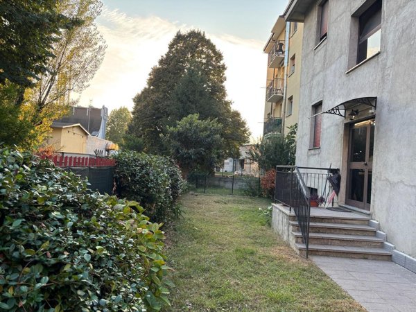 casa indipendente in vendita a Cinisello Balsamo