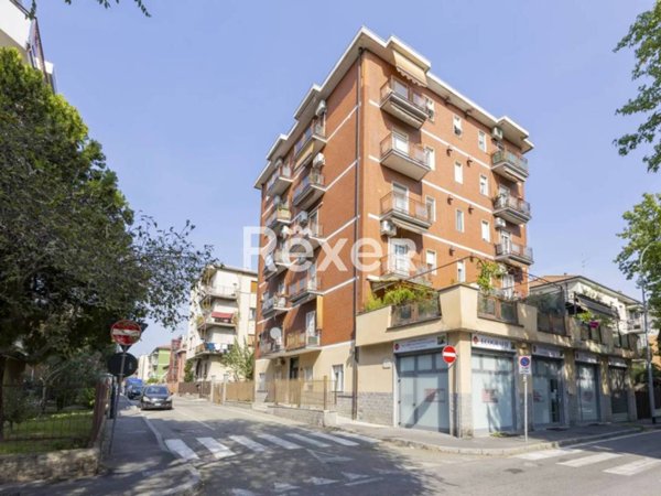 appartamento in vendita a Cinisello Balsamo in zona Sant'Eusebio