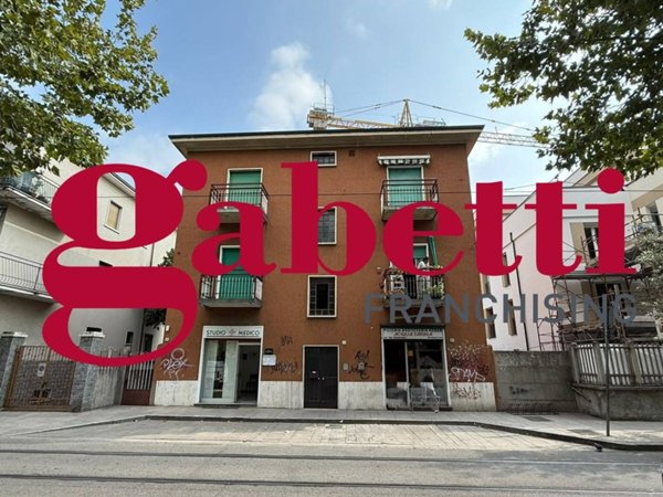 appartamento in vendita a Cinisello Balsamo in zona Robecco