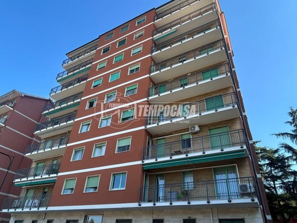 appartamento in vendita a Cinisello Balsamo in zona Campo dei Fiori