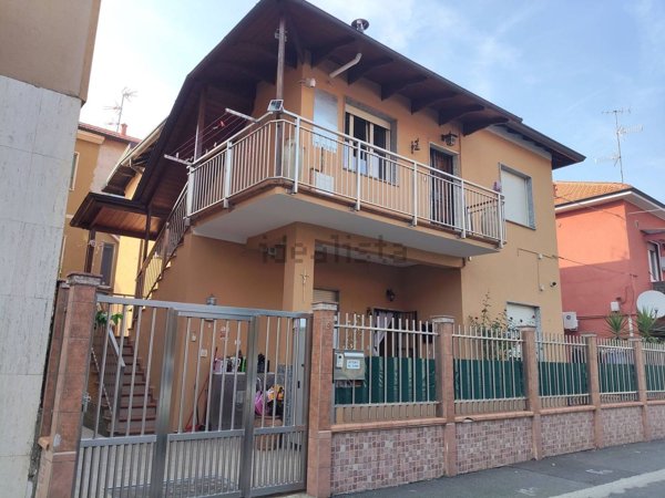 casa indipendente in vendita a Cinisello Balsamo